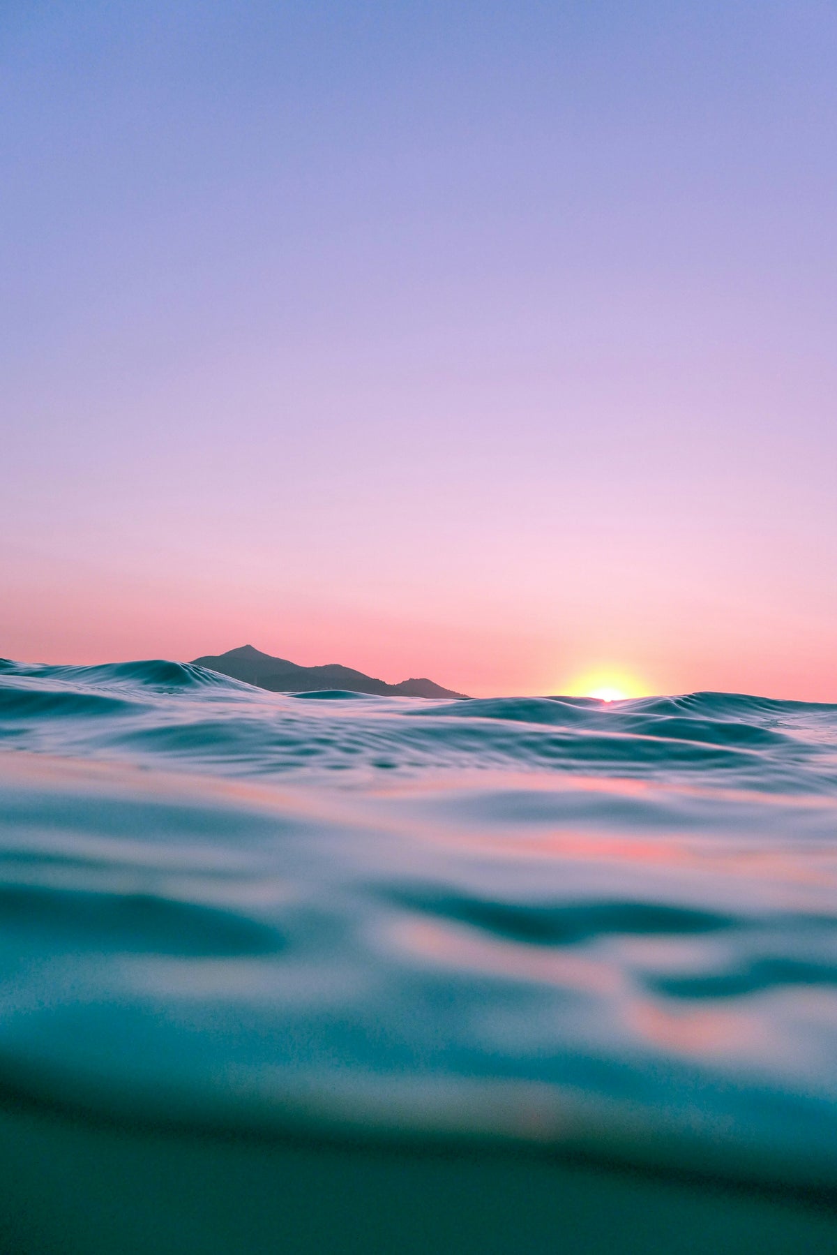 Photo: Linus Nylund - Unsplash